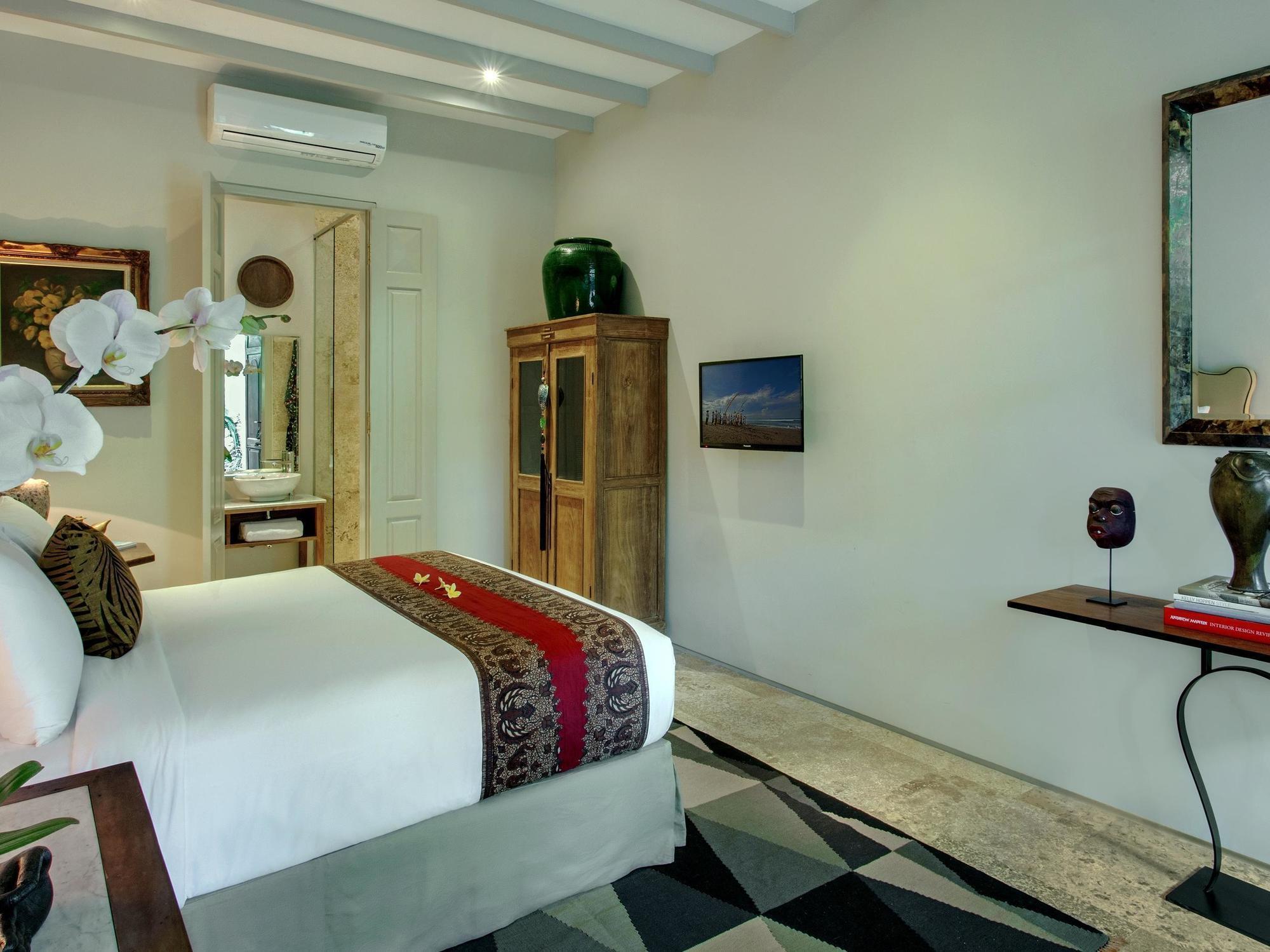 Room & Vespa 2 Семиньяк Экстерьер фото