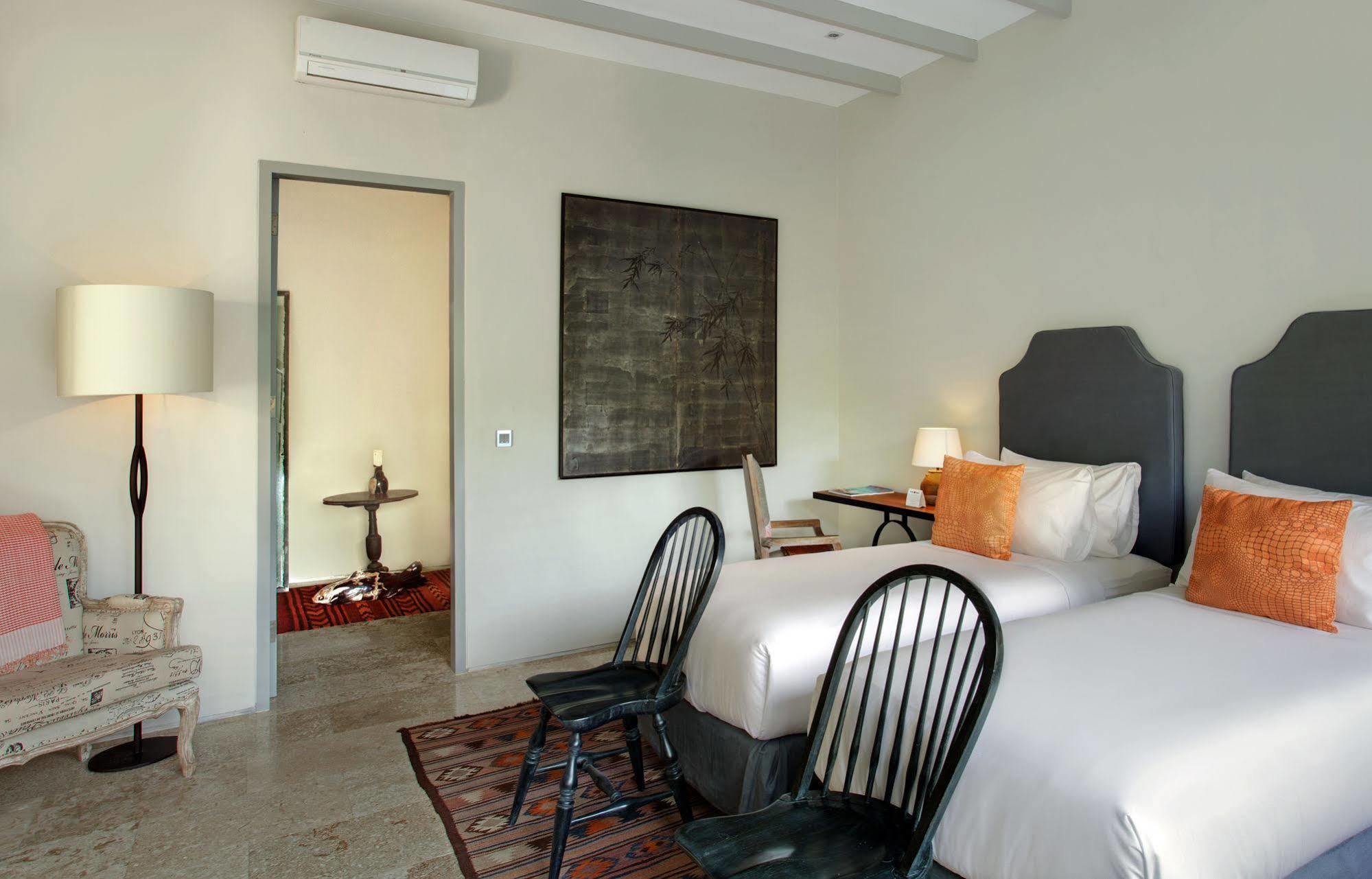 Room & Vespa 2 Семиньяк Экстерьер фото