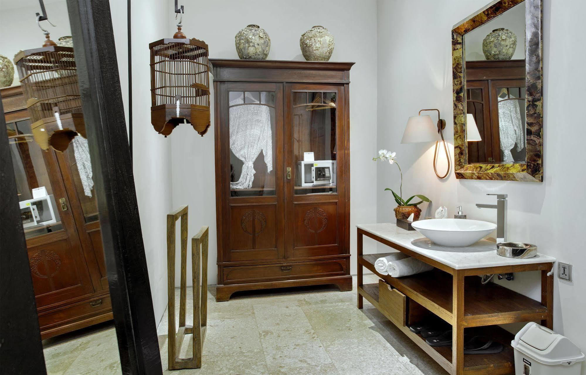Room & Vespa 2 Семиньяк Экстерьер фото